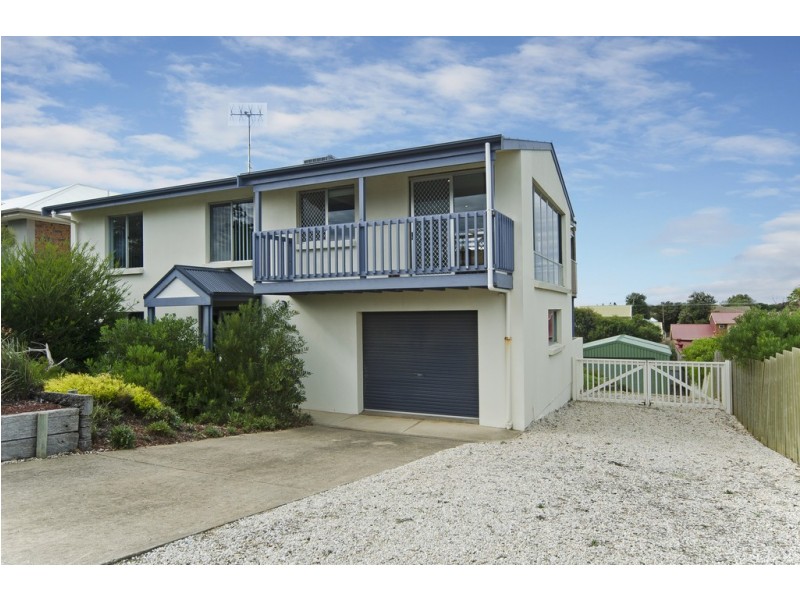 6 Aldam Avenue, Goolwa Beach SA 5214