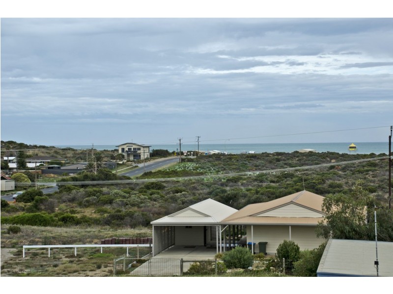 6 Aldam Avenue, Goolwa Beach SA 5214
