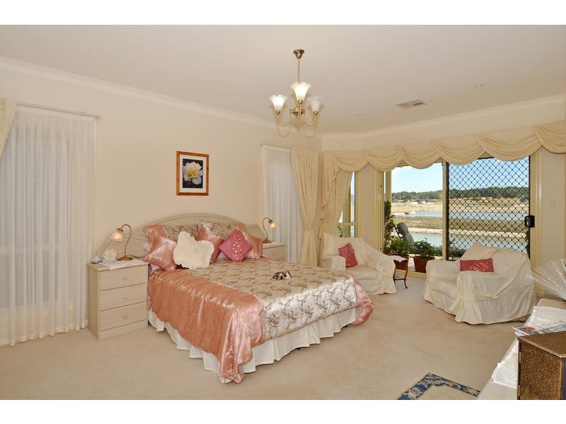 82 Britannia Parade, Hindmarsh Island SA 5214