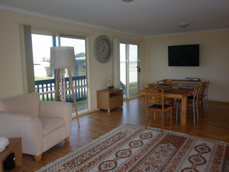 51 Mundoo Channel Drive, Hindmarsh Island SA 5214