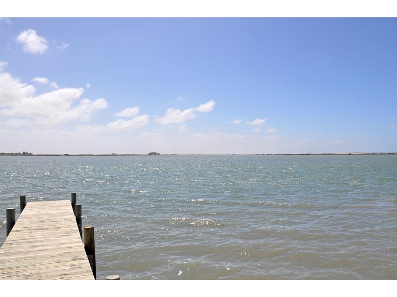 51 Mundoo Channel Drive, Hindmarsh Island SA 5214
