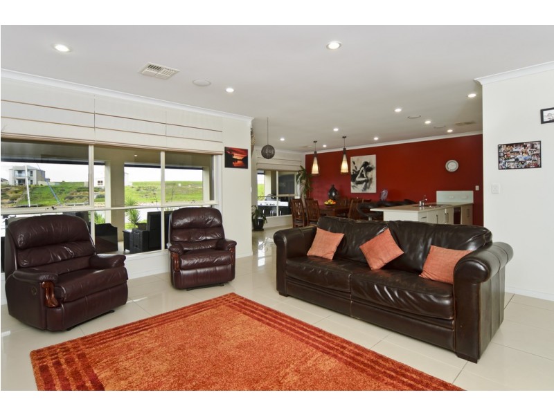 5 Blanche Parade, Hindmarsh Island SA 5214