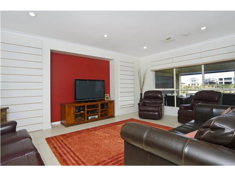 5 Blanche Parade, Hindmarsh Island SA 5214