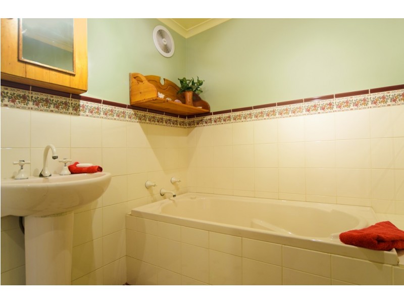 8 Hutchinson Street, Goolwa SA 5214