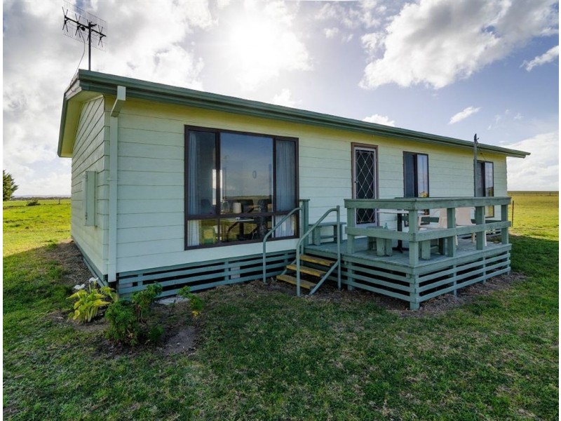 81 Sterling Downs Road, Currency Creek SA 5214