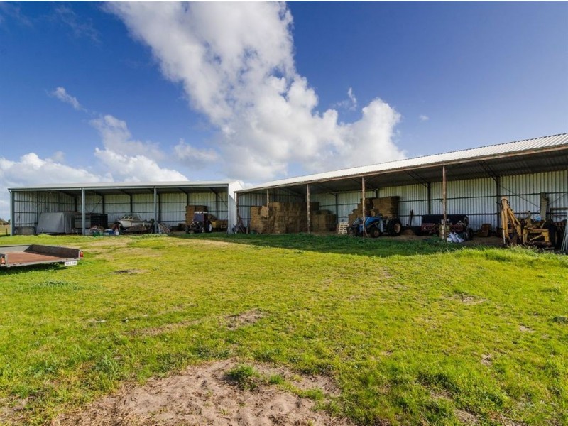 81 Sterling Downs Road, Currency Creek SA 5214