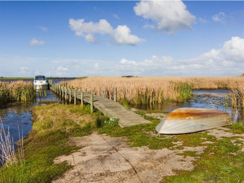 81 Sterling Downs Road, Currency Creek SA 5214