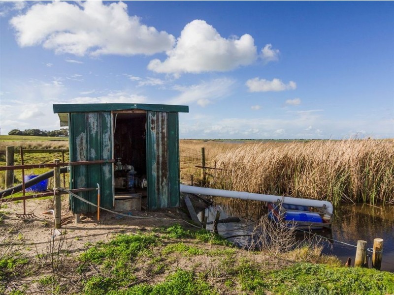 81 Sterling Downs Road, Currency Creek SA 5214