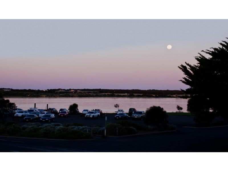 77 Barrage Road, Goolwa South SA 5214