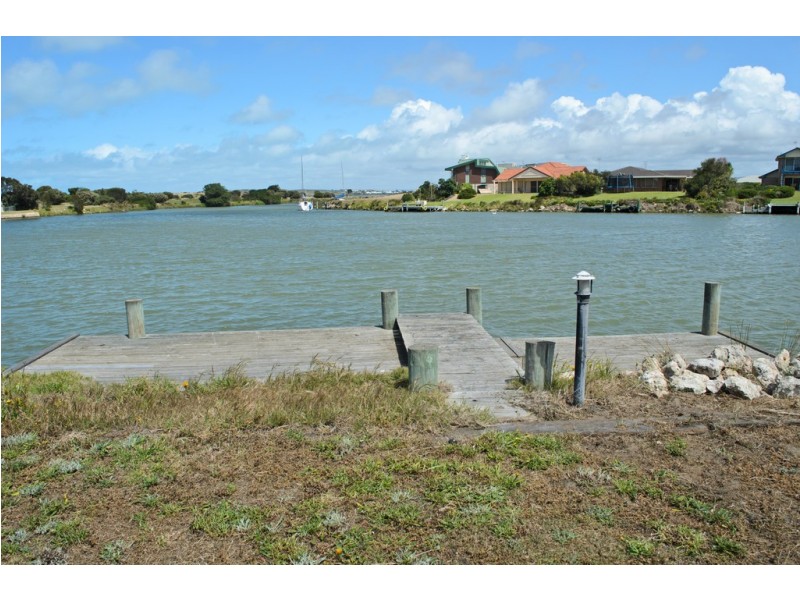55 Prince Alfred Parade, Hindmarsh Island SA 5214