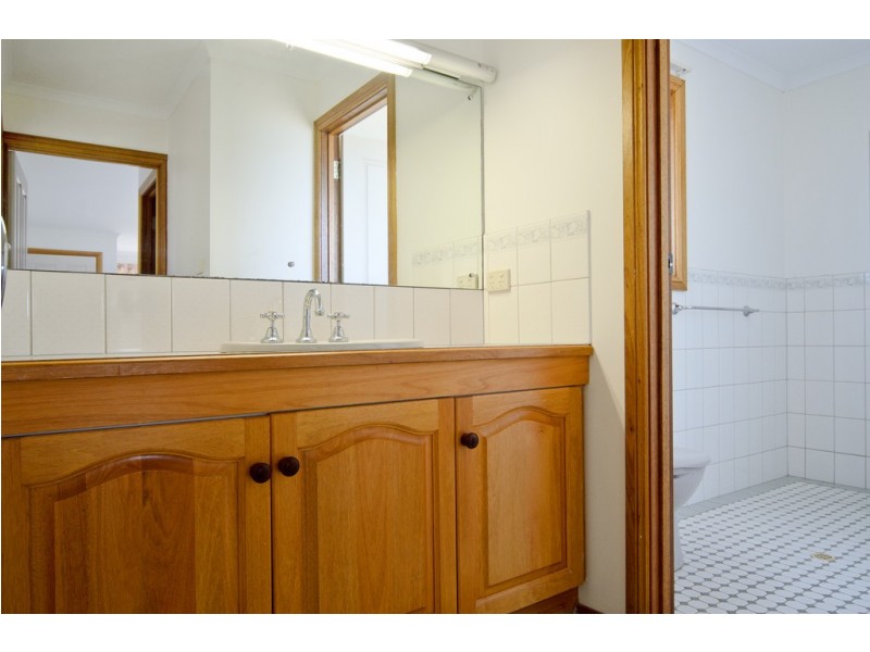 55 Prince Alfred Parade, Hindmarsh Island SA 5214