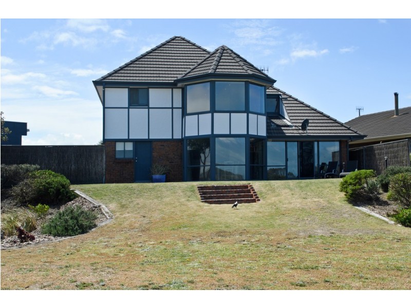 55 Prince Alfred Parade, Hindmarsh Island SA 5214