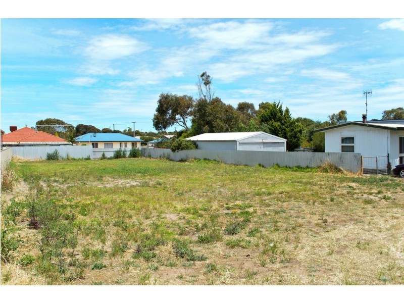 16 Lundstrom Street, Goolwa Beach SA 5214