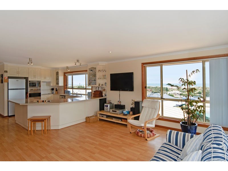 32 Bradford Road, Goolwa Beach SA 5214