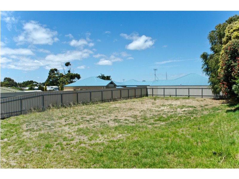 2 Burt Avenue, Goolwa North SA 5214