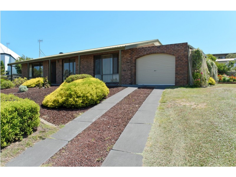 1 Corcoran Avenue, Goolwa Beach SA 5214