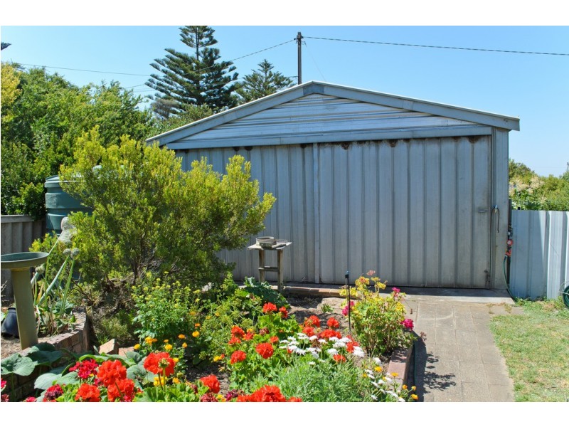 1 Corcoran Avenue, Goolwa Beach SA 5214
