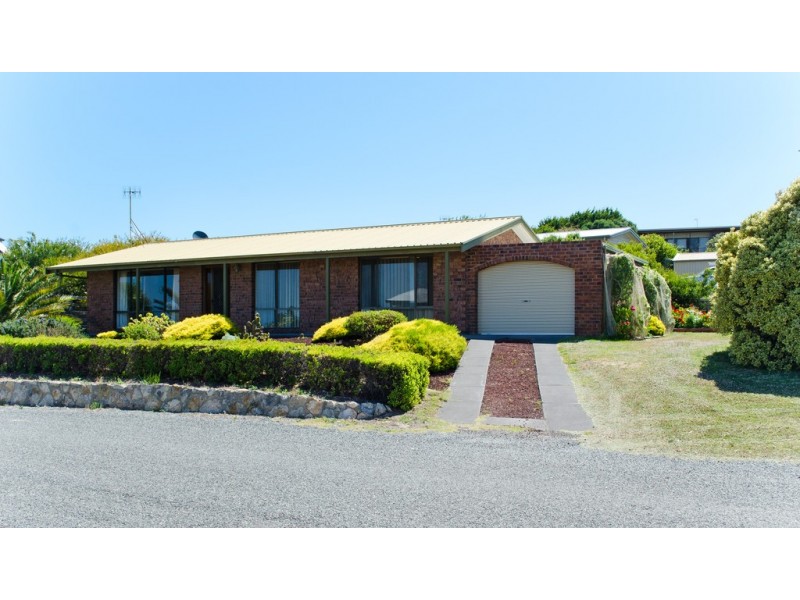 1 Corcoran Avenue, Goolwa Beach SA 5214