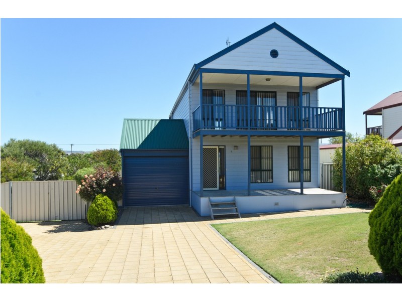 1 Gordon Street, Goolwa Beach SA 5214