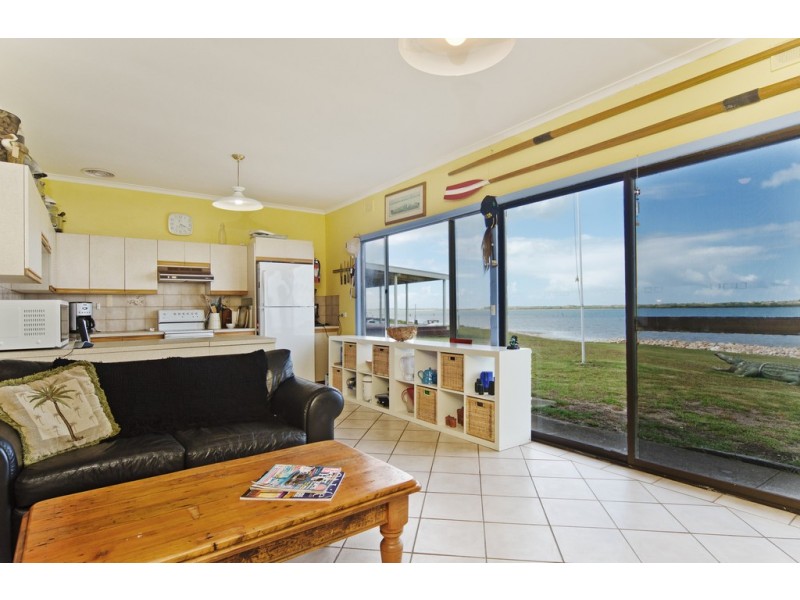 10 Mills Road, Hindmarsh Island SA 5214