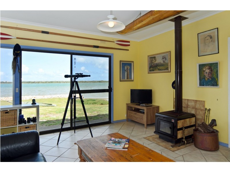 10 Mills Road, Hindmarsh Island SA 5214