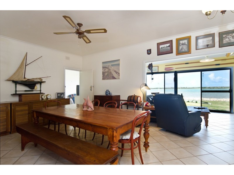 10 Mills Road, Hindmarsh Island SA 5214