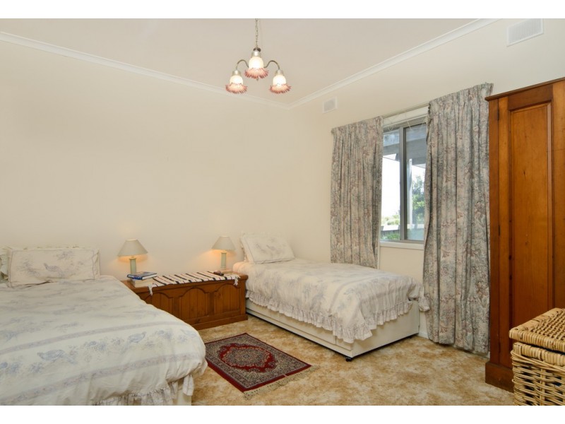 10 Mills Road, Hindmarsh Island SA 5214