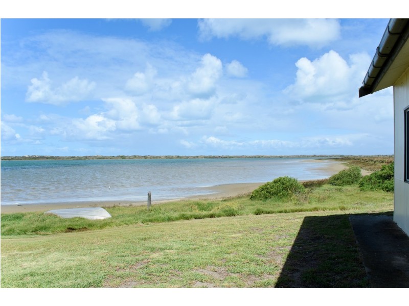 10 Mills Road, Hindmarsh Island SA 5214