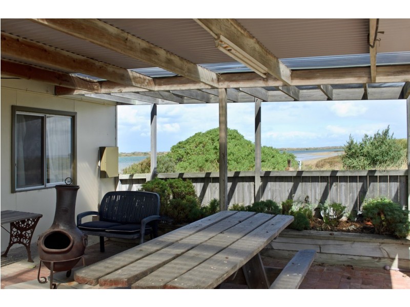 10 Mills Road, Hindmarsh Island SA 5214