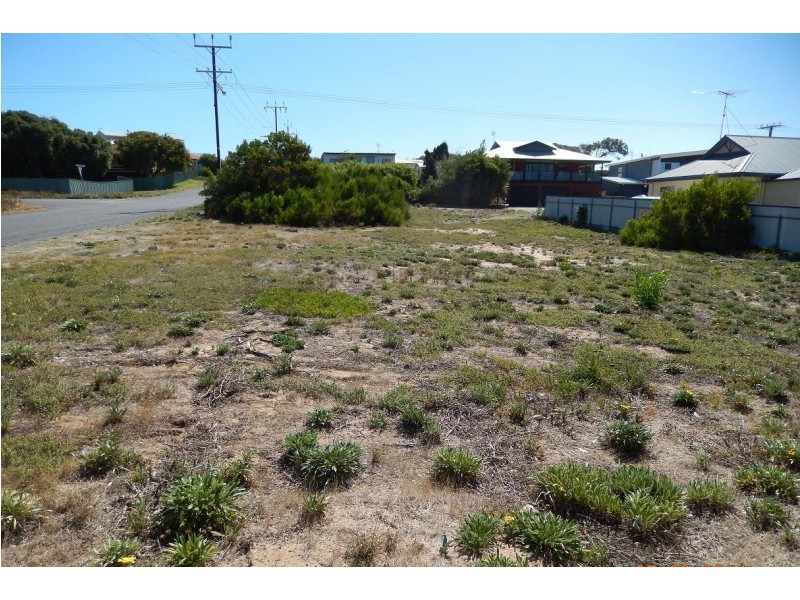 16 Aldam Avenue, Goolwa Beach SA 5214