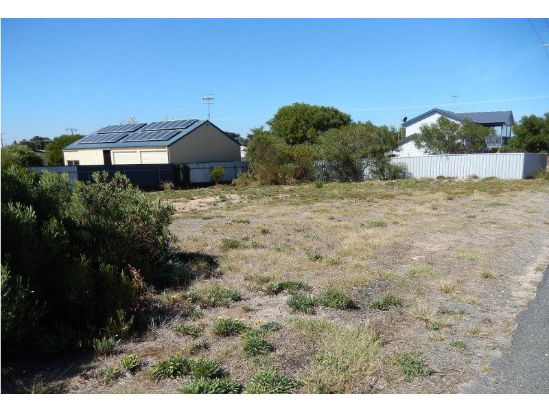 16 Aldam Avenue, Goolwa Beach SA 5214