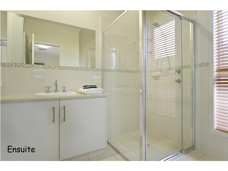 5 Blanche Parade, Hindmarsh Island SA 5214