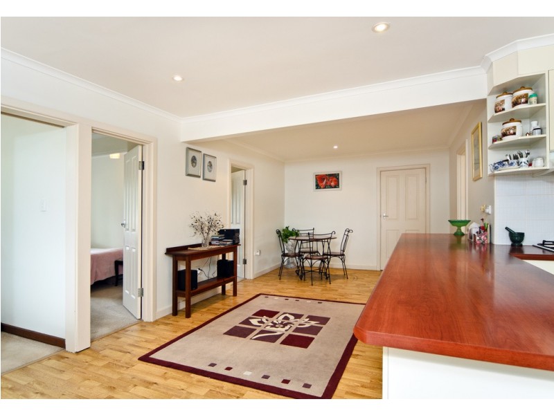 17 Captain Sturt Parade, Hindmarsh Island SA 5214