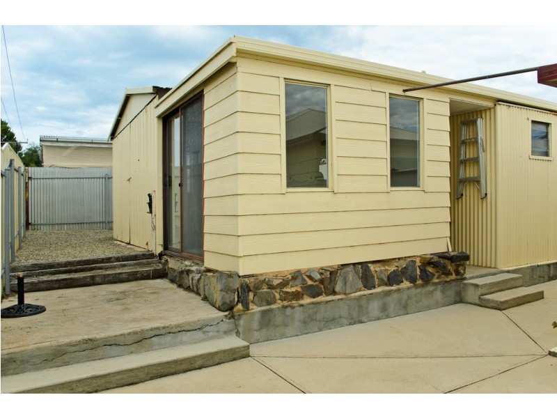 17 Captain Sturt Parade, Hindmarsh Island SA 5214