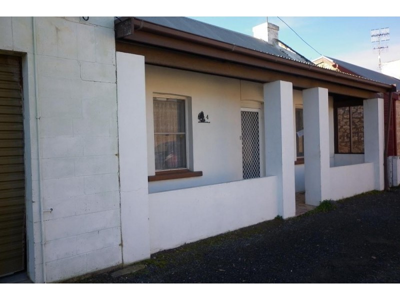 4 Hutchinson Street, Goolwa SA 5214