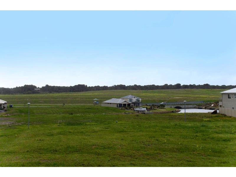 168 Excelsior Parade, Hindmarsh Island SA 5214