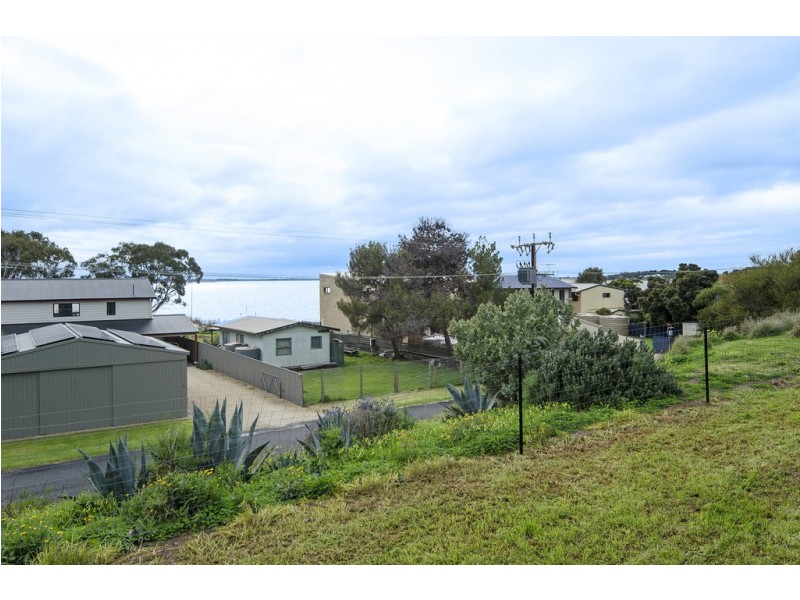 36 Sidney Parade, Hindmarsh Island SA 5214
