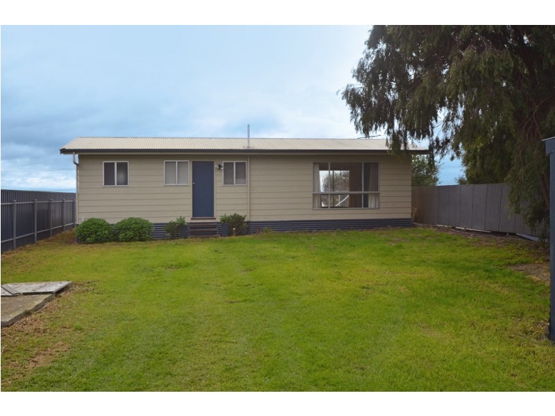 36 Sidney Parade, Hindmarsh Island SA 5214
