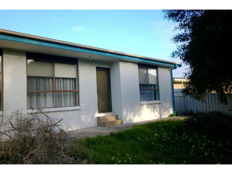 2 Barton Street, Port Elliot SA 5212