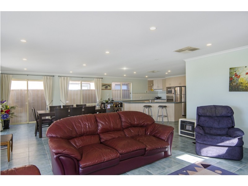 66 Providence Place, Hindmarsh Island SA 5214