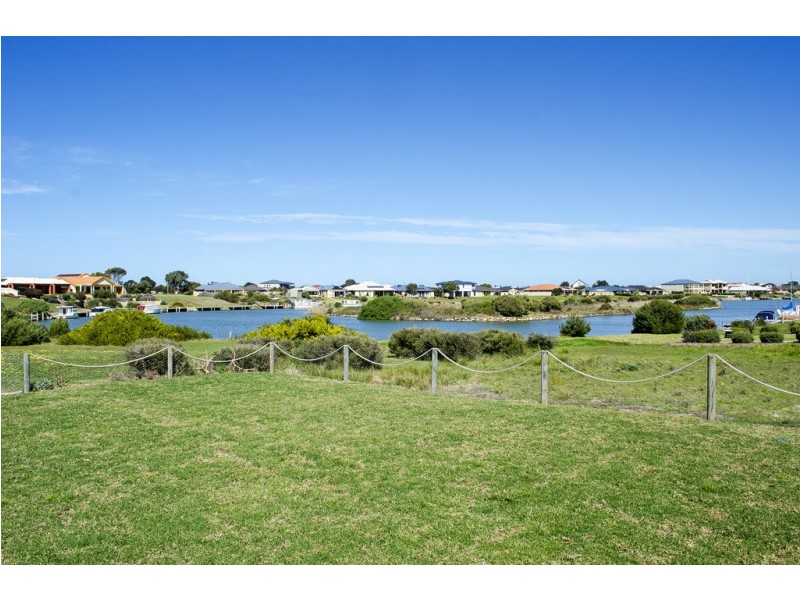 23 Wentworth Parade, Hindmarsh Island SA 5214