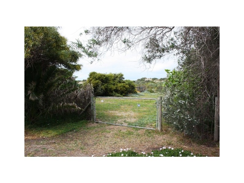 9 Eaton Avenue, Goolwa Beach SA 5214