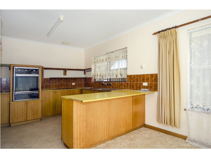 19 Sweetman Road, Goolwa South SA 5214