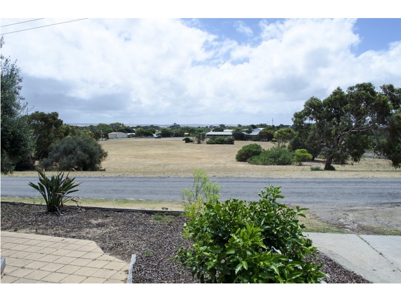 19 Sweetman Road, Goolwa South SA 5214