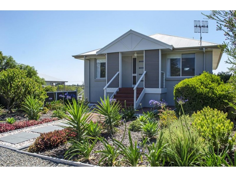 8 Aldam Avenue, Goolwa Beach SA 5214