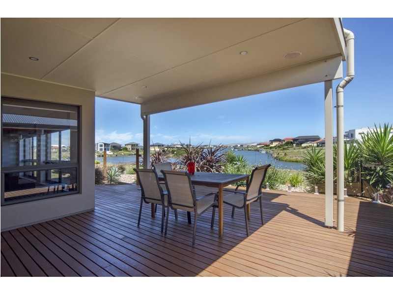153 Excelsior Parade, Hindmarsh Island SA 5214