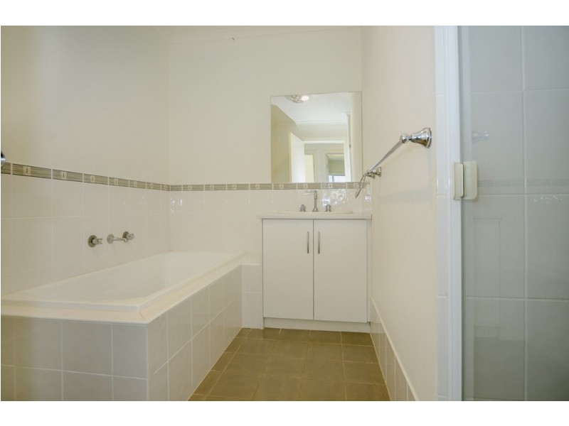 11-13 Goolwa Channel Drive, Hindmarsh Island SA 5214