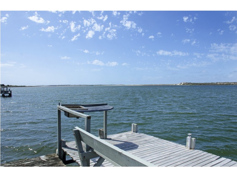 11-13 Goolwa Channel Drive, Hindmarsh Island SA 5214