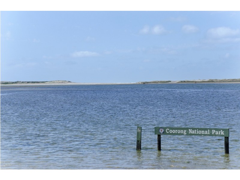 11-13 Goolwa Channel Drive, Hindmarsh Island SA 5214