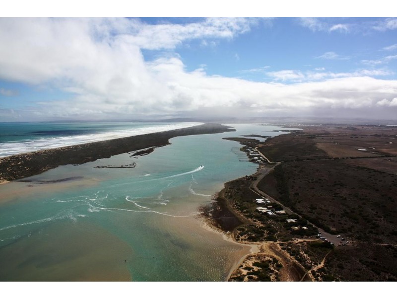 11-13 Goolwa Channel Drive, Hindmarsh Island SA 5214